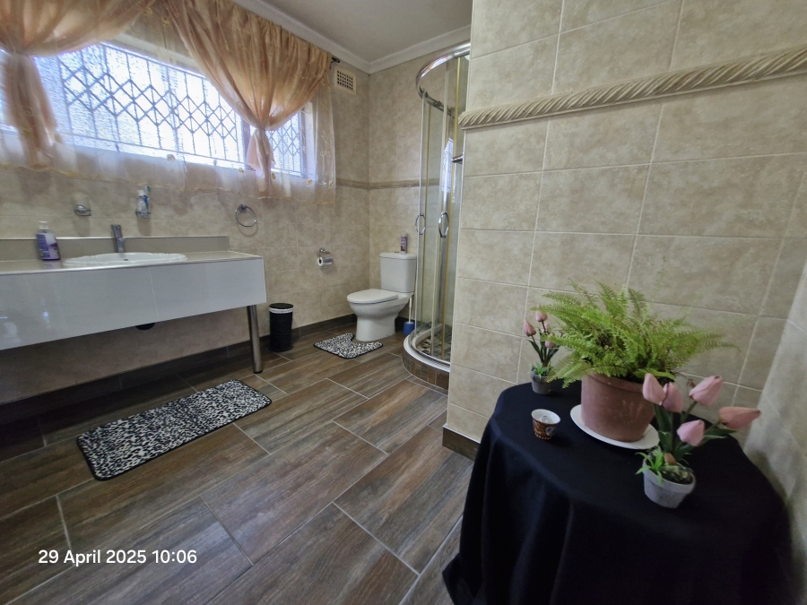 4 Bedroom Property for Sale in Escombe KwaZulu-Natal