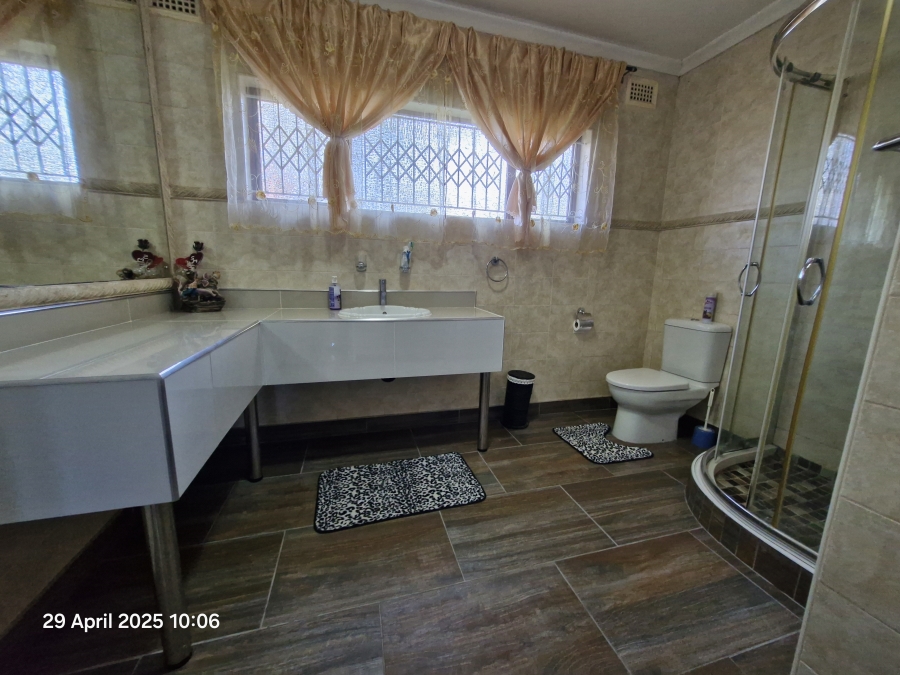 4 Bedroom Property for Sale in Escombe KwaZulu-Natal