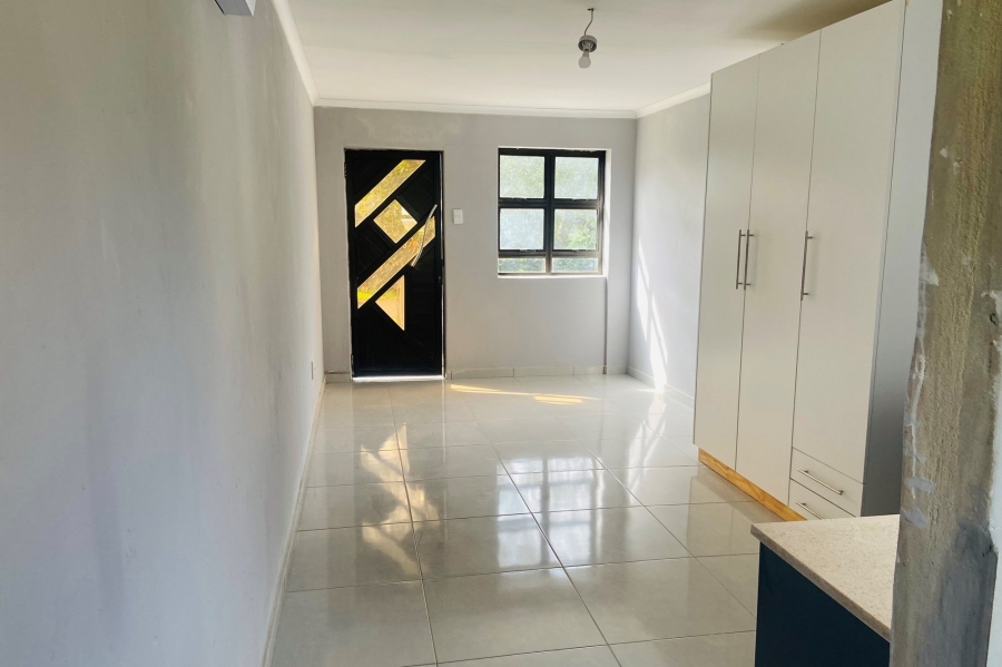 To Let 1 Bedroom Property for Rent in Athlone Park KwaZulu-Natal