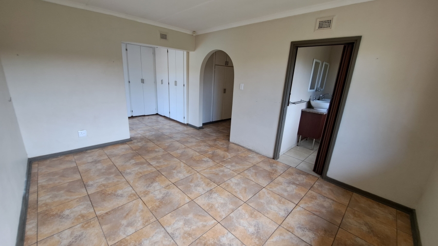 3 Bedroom Property for Sale in Meer En See KwaZulu-Natal