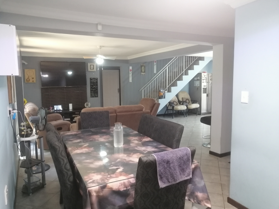 4 Bedroom Property for Sale in Seaward Estate KwaZulu-Natal