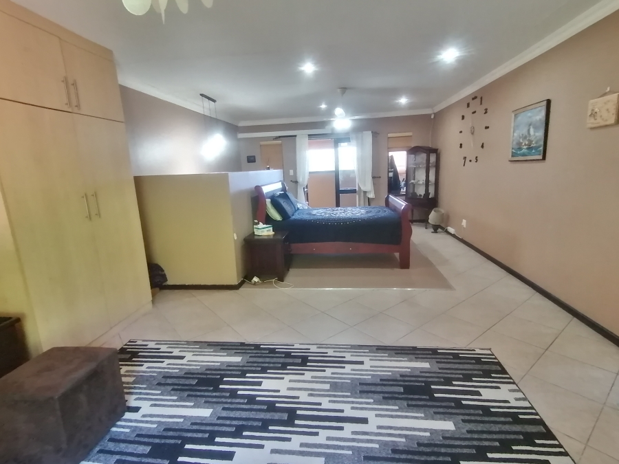 4 Bedroom Property for Sale in Seaward Estate KwaZulu-Natal