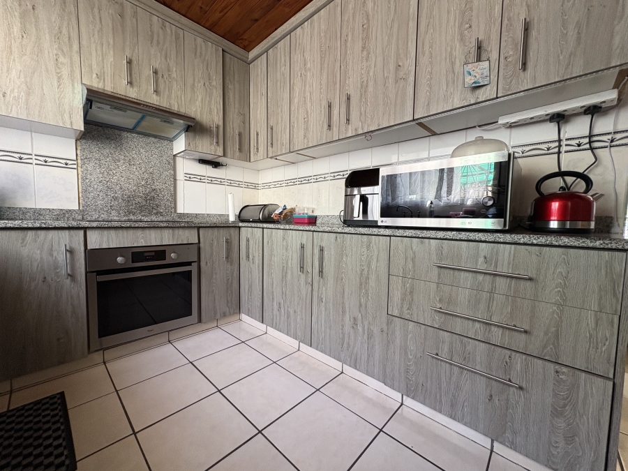 2 Bedroom Property for Sale in Forest Haven KwaZulu-Natal