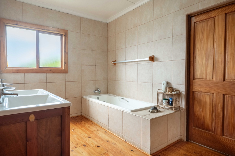 6 Bedroom Property for Sale in Bazley Beach KwaZulu-Natal