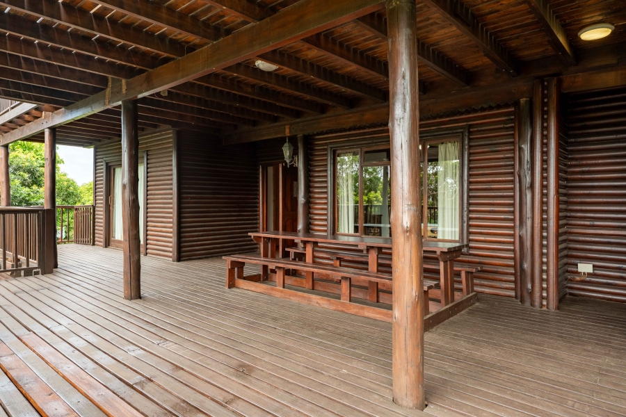 6 Bedroom Property for Sale in Bazley Beach KwaZulu-Natal