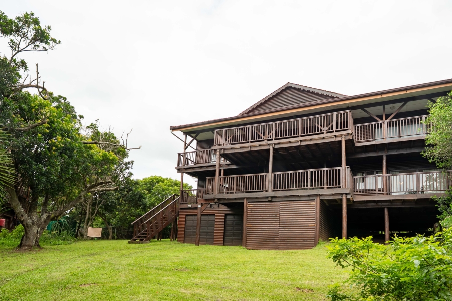 6 Bedroom Property for Sale in Bazley Beach KwaZulu-Natal