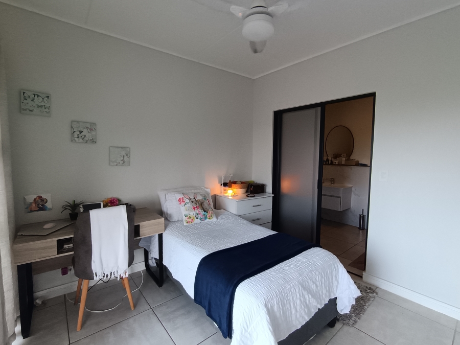 To Let 2 Bedroom Property for Rent in Izinga KwaZulu-Natal