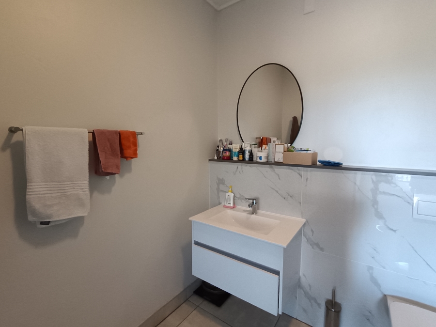 To Let 2 Bedroom Property for Rent in Izinga KwaZulu-Natal