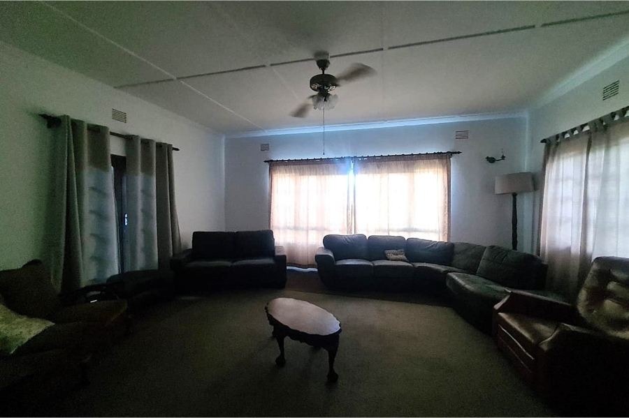 3 Bedroom Property for Sale in Tugela Mouth KwaZulu-Natal