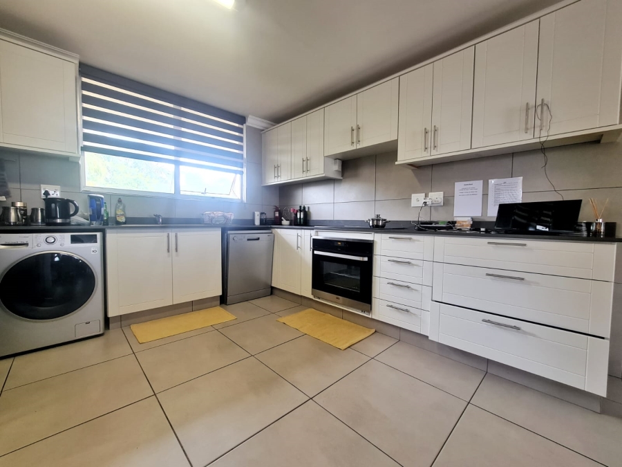 To Let 3 Bedroom Property for Rent in Umhlanga KwaZulu-Natal