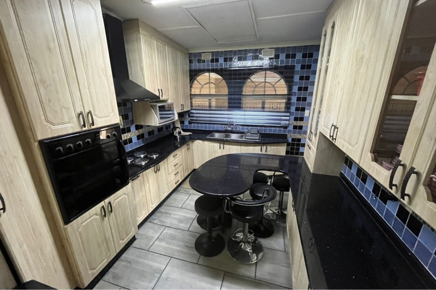 4 Bedroom Property for Sale in Amiel Park KwaZulu-Natal