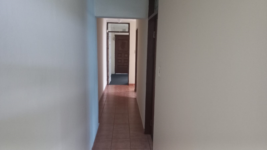 4 Bedroom Property for Sale in Westcliff KwaZulu-Natal