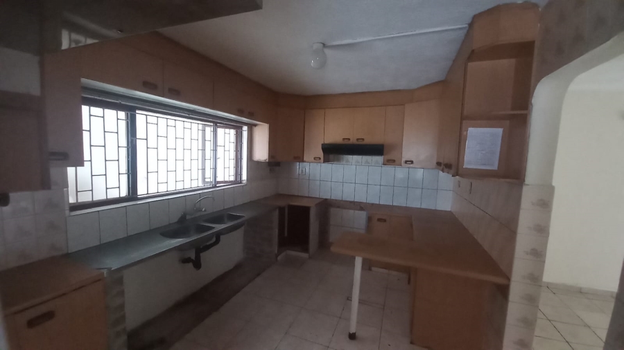 4 Bedroom Property for Sale in Westcliff KwaZulu-Natal
