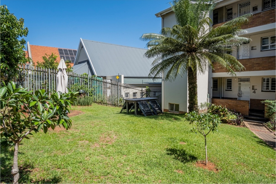 To Let 2 Bedroom Property for Rent in Windermere KwaZulu-Natal