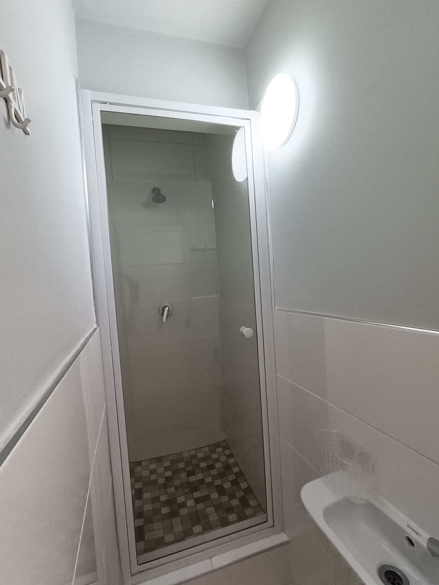 To Let 2 Bedroom Property for Rent in Selection Beach KwaZulu-Natal