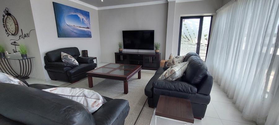 To Let 4 Bedroom Property for Rent in Shelly Beach KwaZulu-Natal