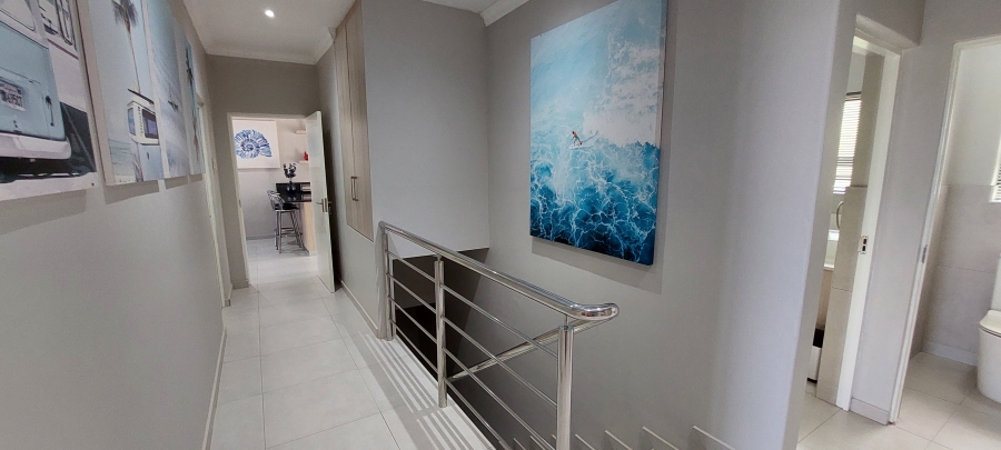 To Let 4 Bedroom Property for Rent in Shelly Beach KwaZulu-Natal