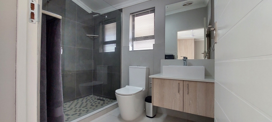 To Let 4 Bedroom Property for Rent in Shelly Beach KwaZulu-Natal