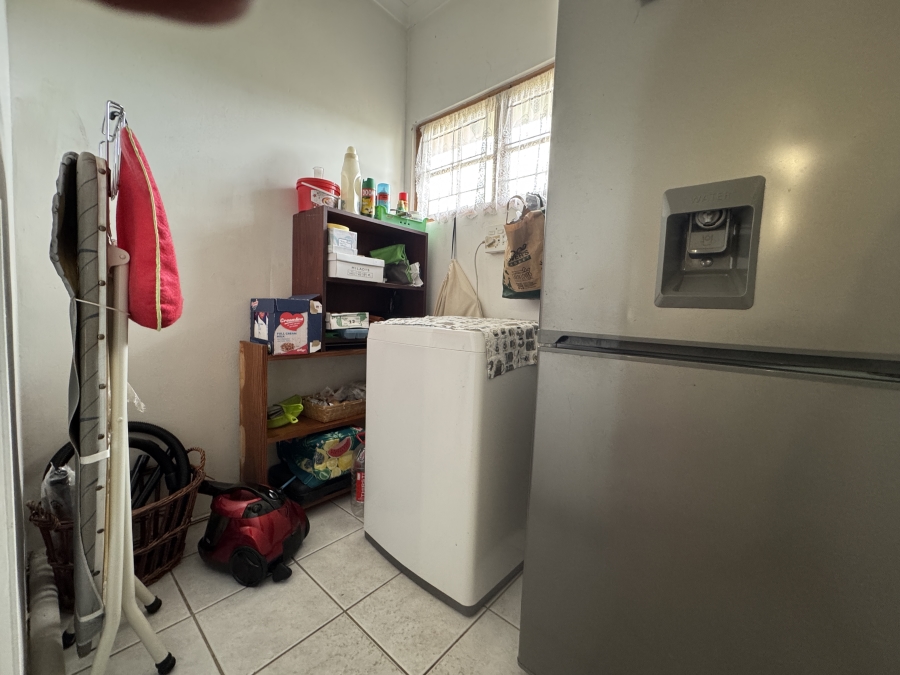 2 Bedroom Property for Sale in Hillcrest Central KwaZulu-Natal
