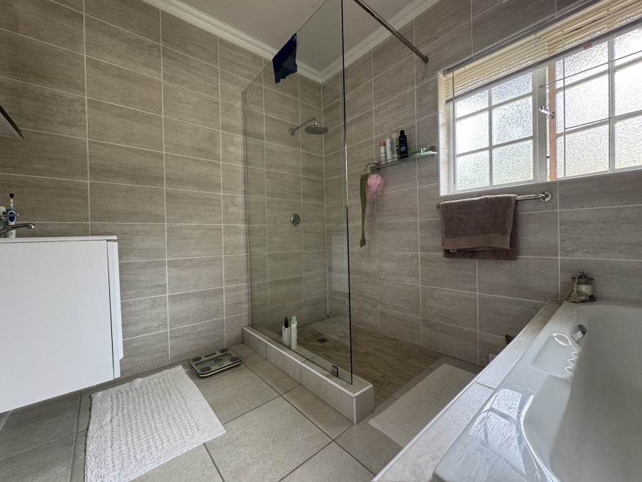 2 Bedroom Property for Sale in Hillcrest Central KwaZulu-Natal