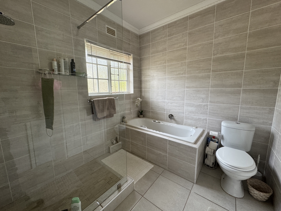 2 Bedroom Property for Sale in Hillcrest Central KwaZulu-Natal