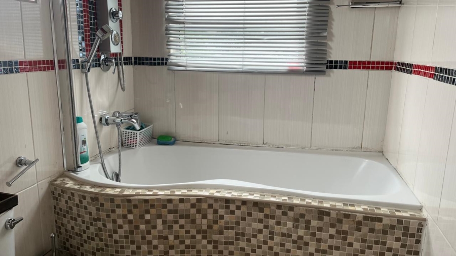 To Let 3 Bedroom Property for Rent in Meer En See KwaZulu-Natal