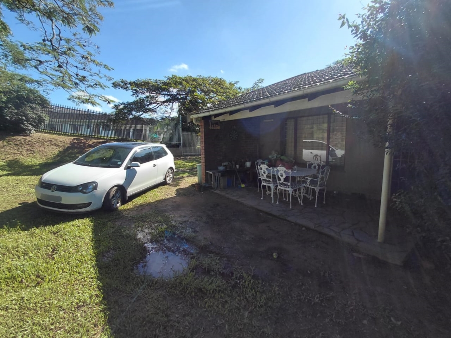 5 Bedroom Property for Sale in Mount Vernon KwaZulu-Natal