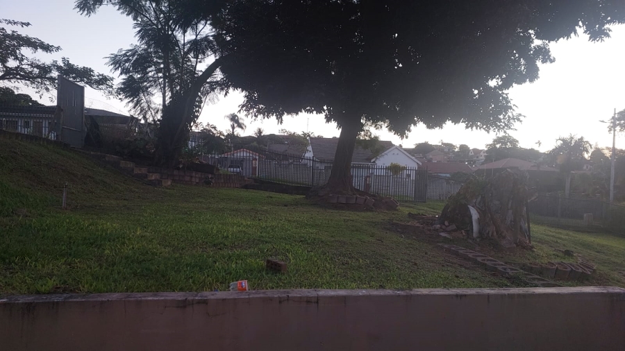 5 Bedroom Property for Sale in Mount Vernon KwaZulu-Natal