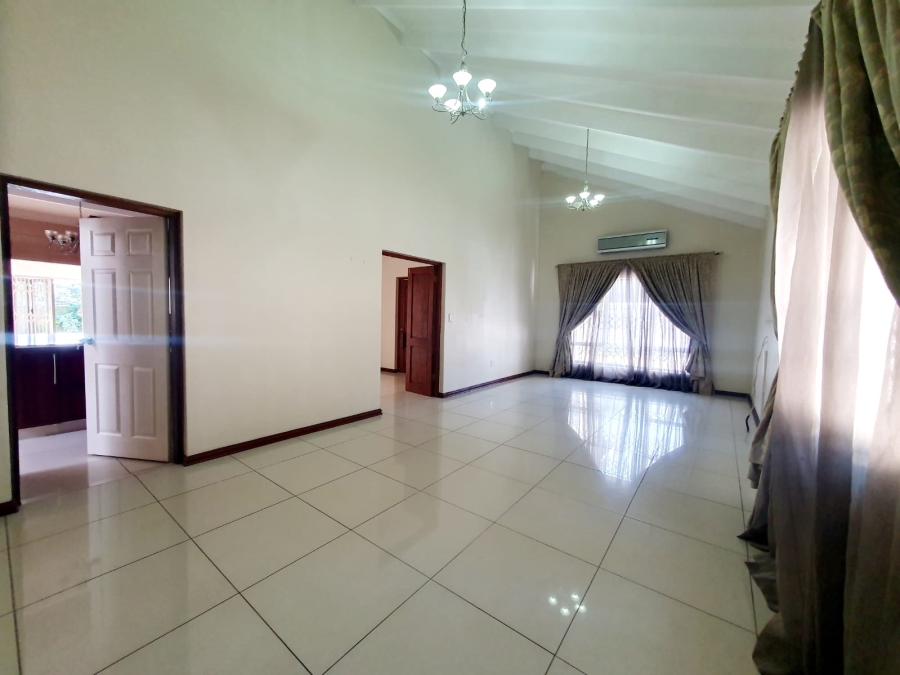 4 Bedroom Property for Sale in Meer En See KwaZulu-Natal