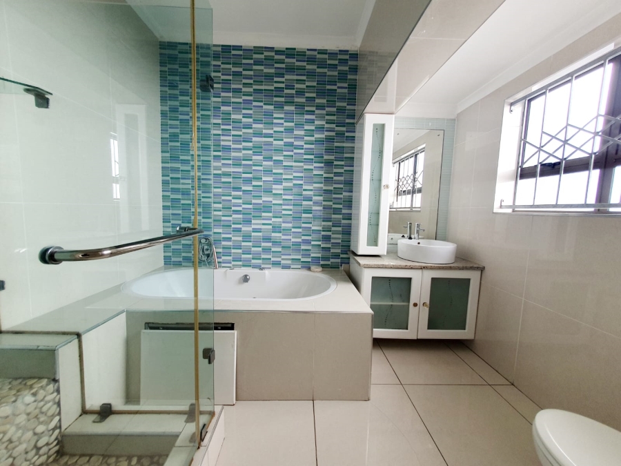 4 Bedroom Property for Sale in Meer En See KwaZulu-Natal