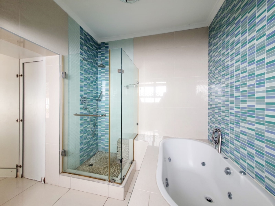4 Bedroom Property for Sale in Meer En See KwaZulu-Natal