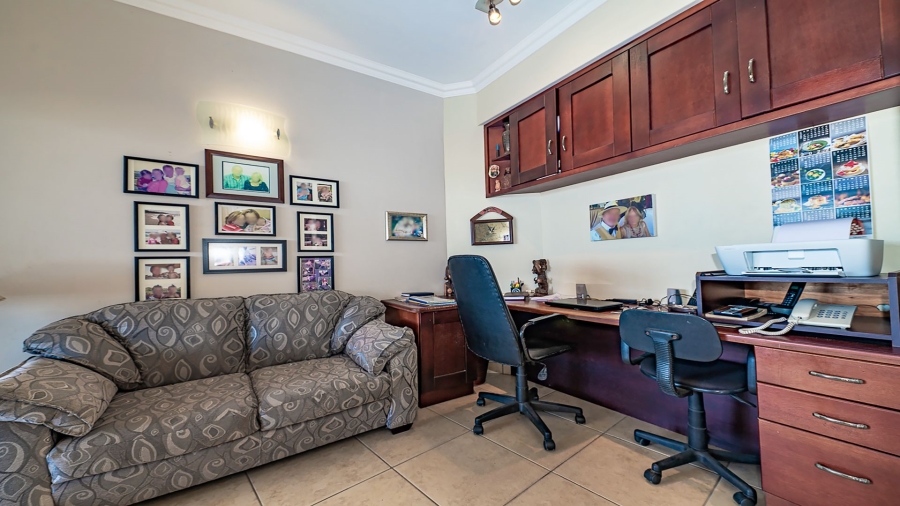 4 Bedroom Property for Sale in Salt Rock KwaZulu-Natal