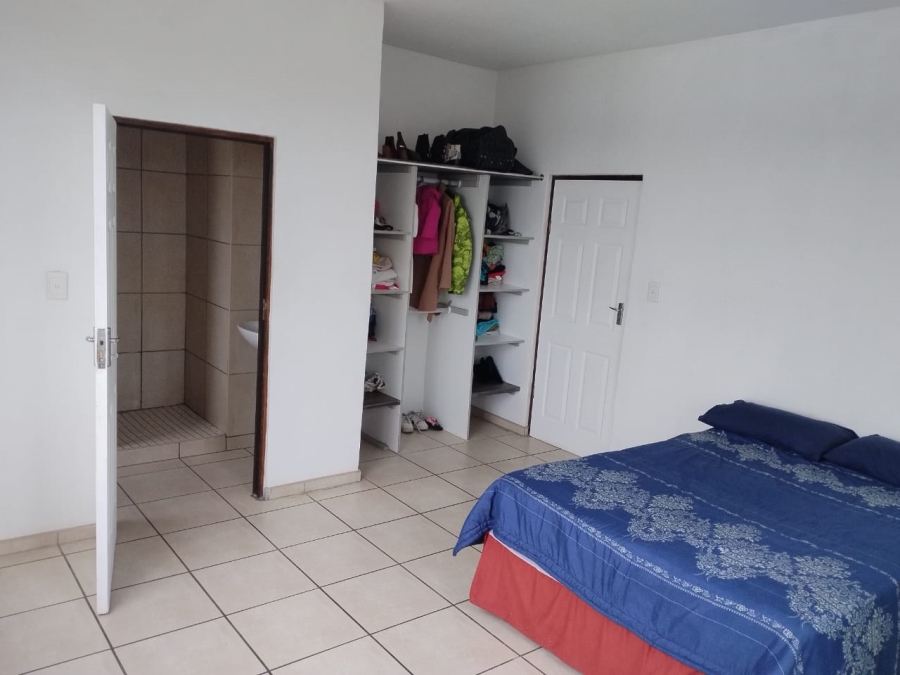 To Let 3 Bedroom Property for Rent in Umbilo KwaZulu-Natal