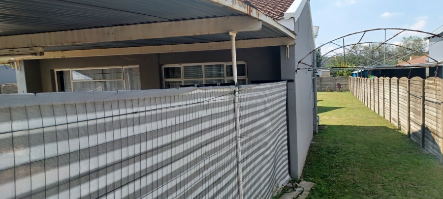 5 Bedroom Property for Sale in Pioneer Park KwaZulu-Natal