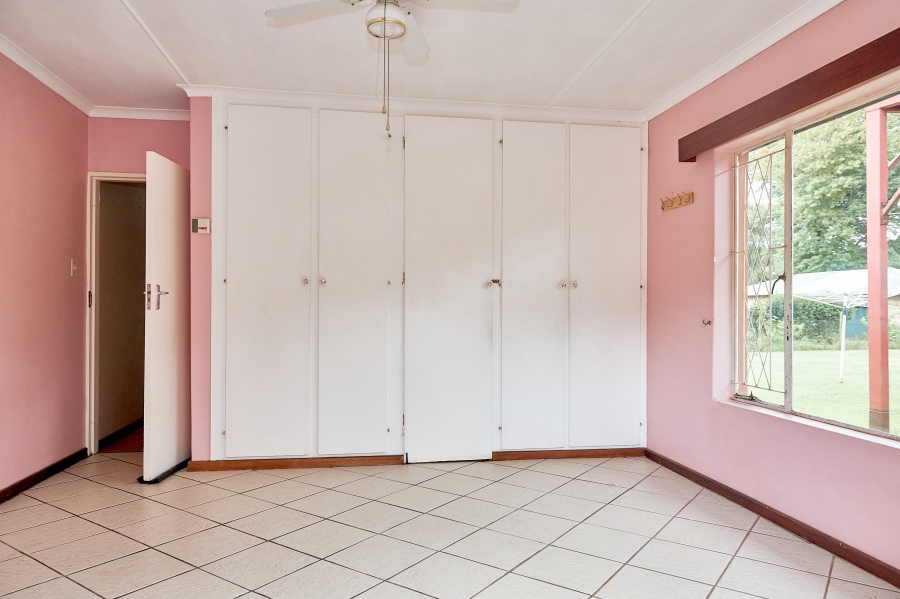 3 Bedroom Property for Sale in Greendale KwaZulu-Natal