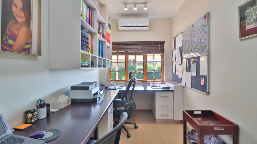 4 Bedroom Property for Sale in Hayfields KwaZulu-Natal