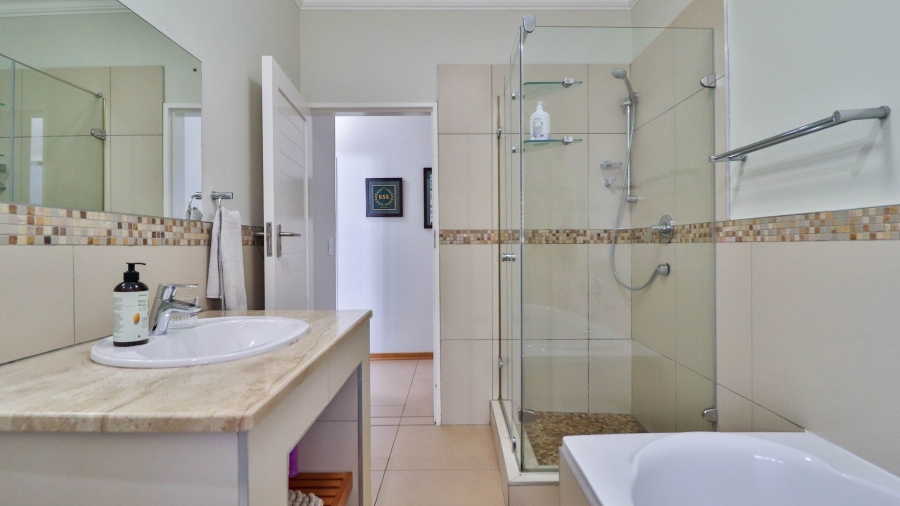 4 Bedroom Property for Sale in Hayfields KwaZulu-Natal
