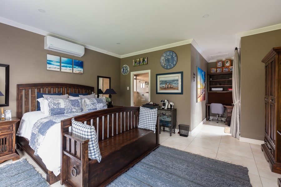 5 Bedroom Property for Sale in Sovereign Sands KwaZulu-Natal