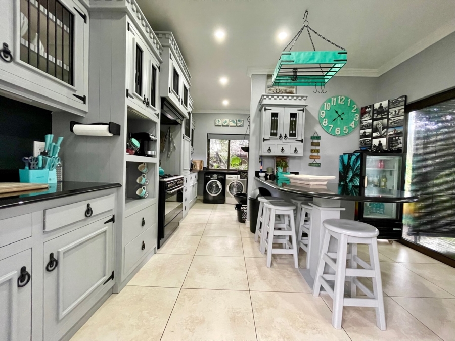 5 Bedroom Property for Sale in Sovereign Sands KwaZulu-Natal