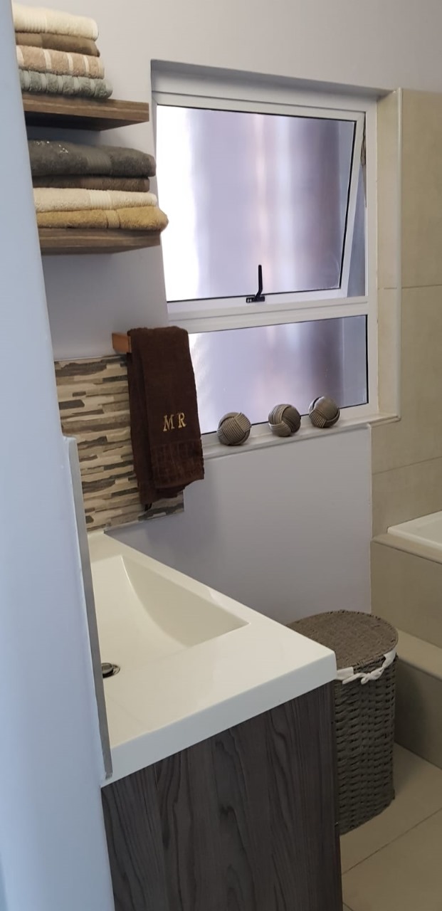 To Let 2 Bedroom Property for Rent in Musgrave KwaZulu-Natal
