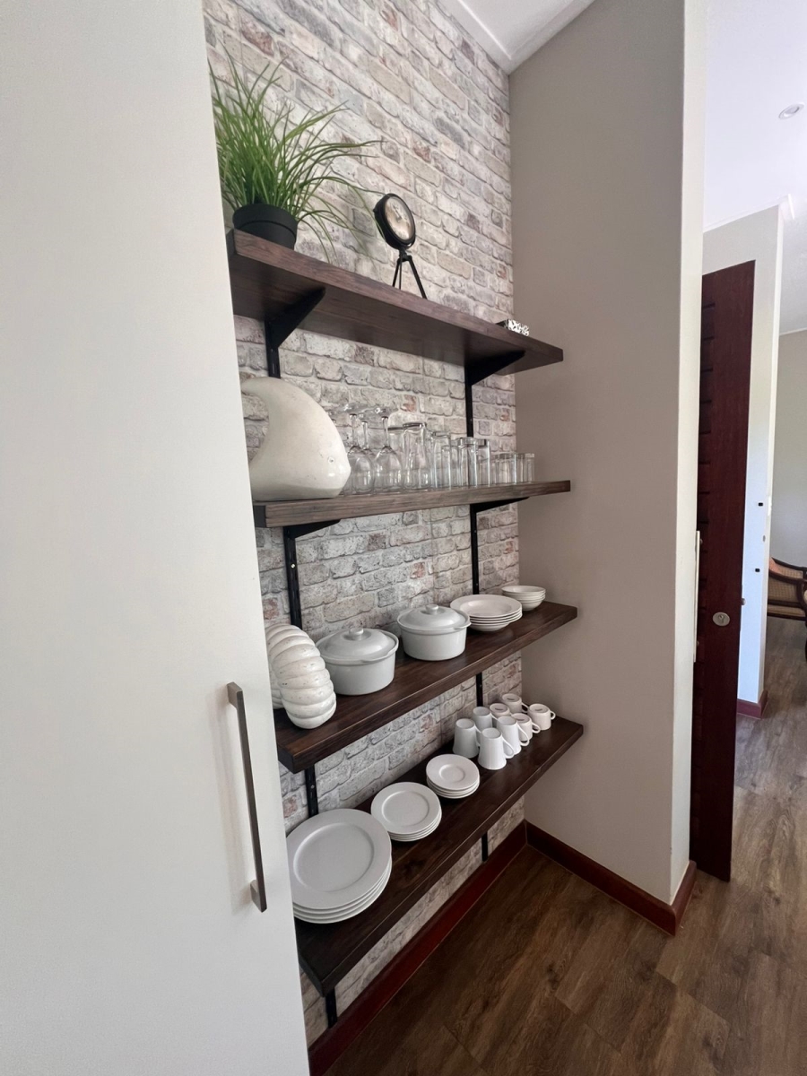 To Let 1 Bedroom Property for Rent in Zini River Estate KwaZulu-Natal