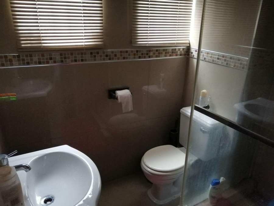 To Let 1 Bedroom Property for Rent in Bluff KwaZulu-Natal