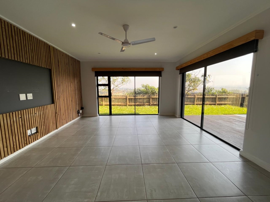 To Let 4 Bedroom Property for Rent in Shakas Rock KwaZulu-Natal