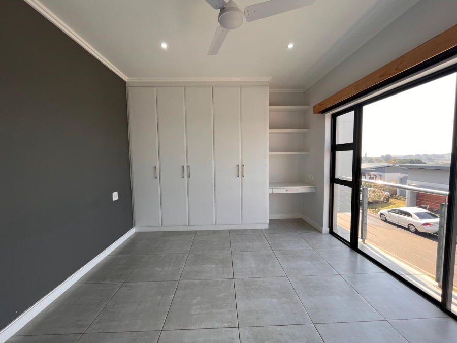 To Let 4 Bedroom Property for Rent in Shakas Rock KwaZulu-Natal