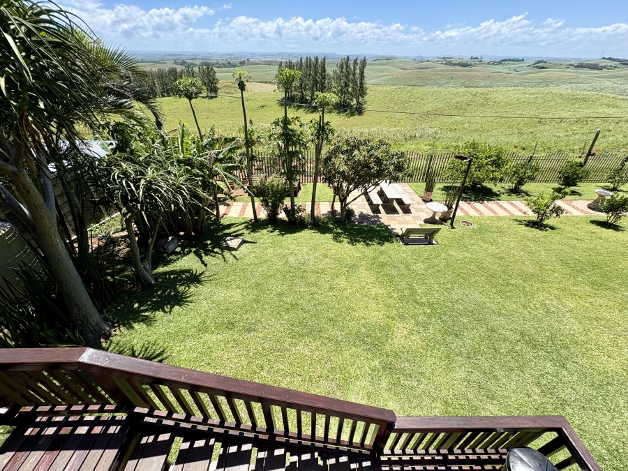 4 Bedroom Property for Sale in Tinley Manor KwaZulu-Natal