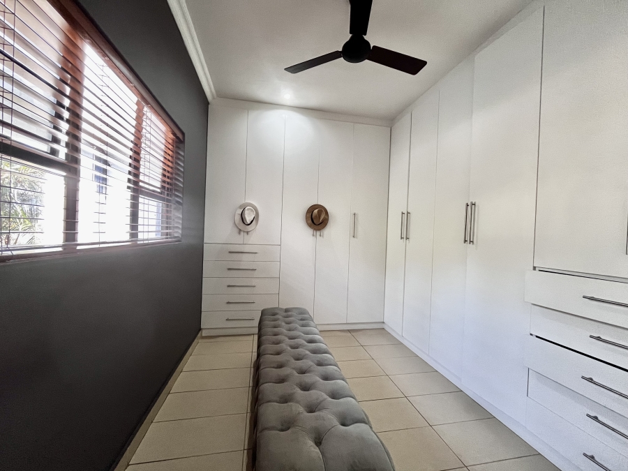 5 Bedroom Property for Sale in Ballito Central KwaZulu-Natal