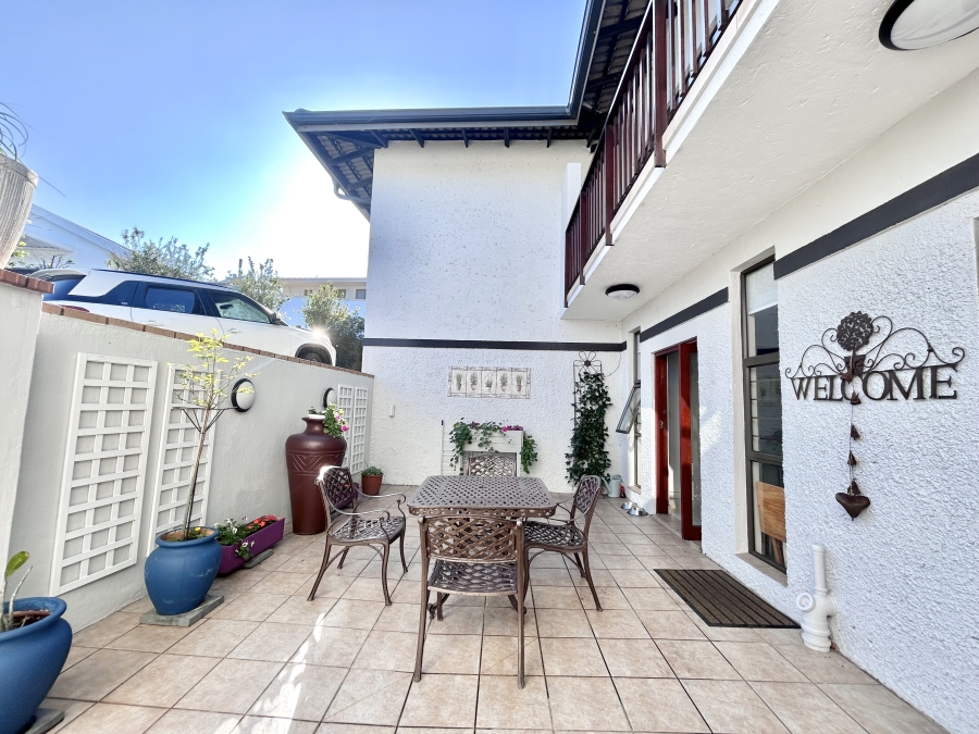 5 Bedroom Property for Sale in Ballito Central KwaZulu-Natal