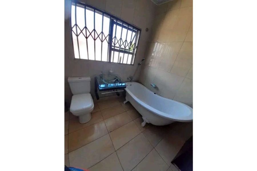 6 Bedroom Property for Sale in Dundee KwaZulu-Natal