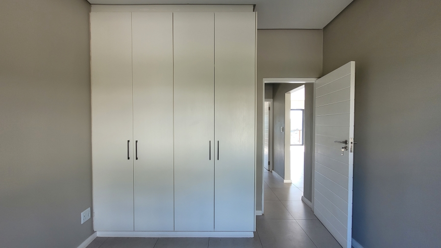 To Let 2 Bedroom Property for Rent in Palm Lakes Estate KwaZulu-Natal