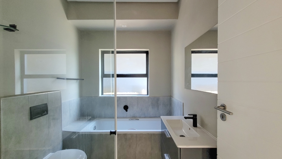 To Let 2 Bedroom Property for Rent in Palm Lakes Estate KwaZulu-Natal